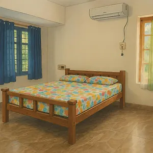 parthasarathy-home-stay.kerala-hotels.net/