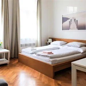Castle Apart-hotel