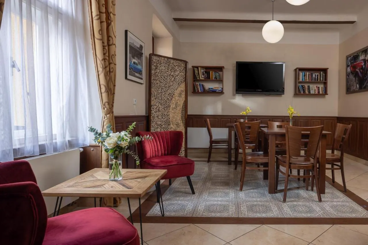Anyday Apartments Prague 3*,